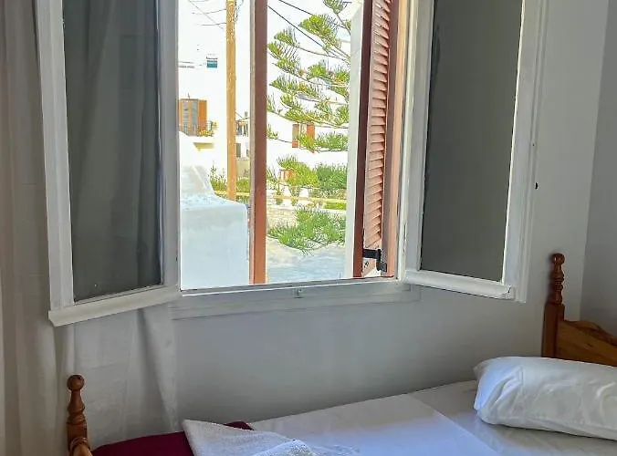 Andrea's Naxos Center * Naxos City